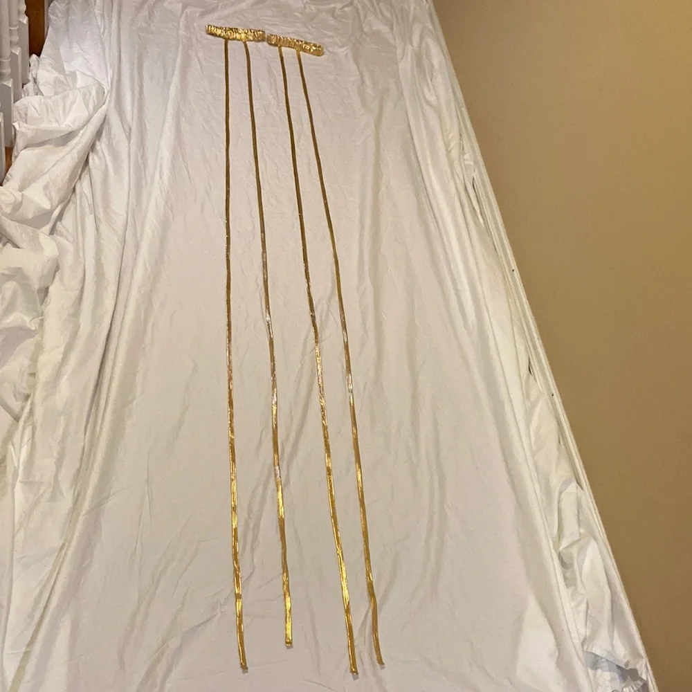 Spirit Halloween shiny gold metallic Halloween leg wraps. One size. Like new - Picture 6 of 13